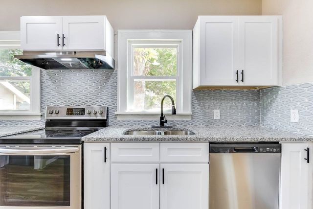 722 S Ida, Wichita, KS 67211