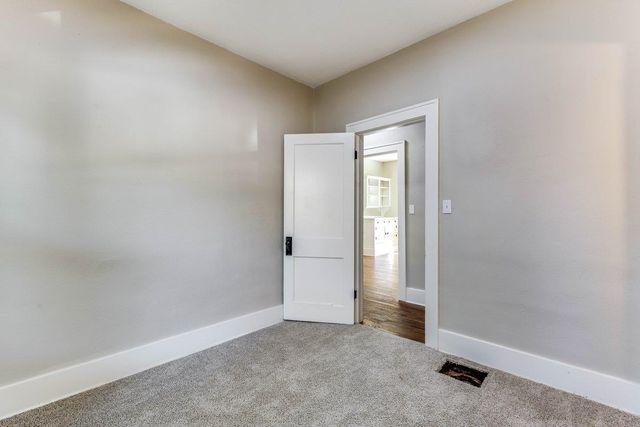 722 S Ida, Wichita, KS 67211