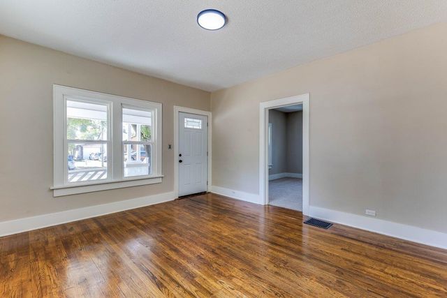 722 S Ida, Wichita, KS 67211