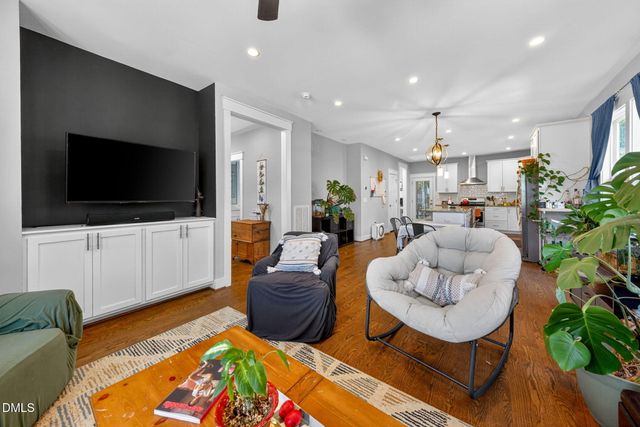 1110 S Blount Street, Raleigh, NC 27601