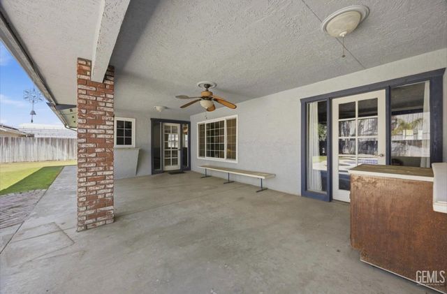 7312 Terry John Avenue, Bakersfield, CA 93308