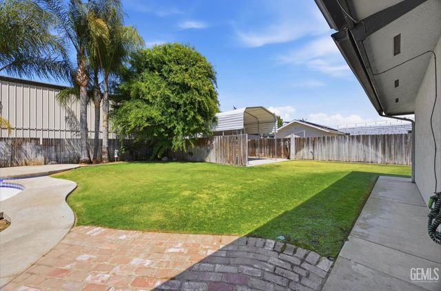 7312 Terry John Avenue, Bakersfield, CA 93308