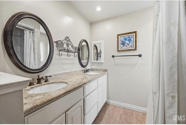 7312 Terry John Avenue, Bakersfield, CA 93308