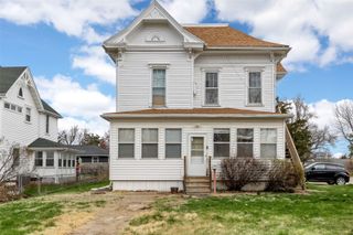 1990 8th Avenue, Marion, IA 52302