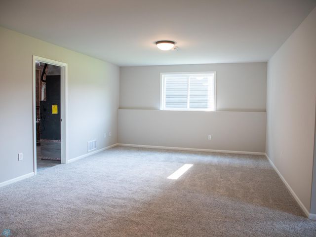 6715 Meadow View Drive S, Fargo, ND 58104