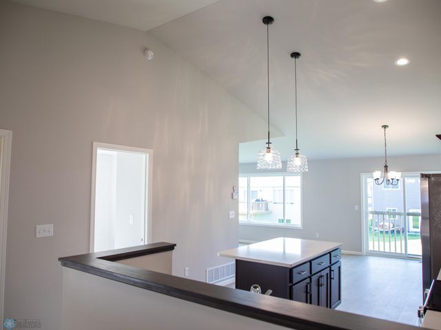 6715 Meadow View Drive S, Fargo, ND 58104