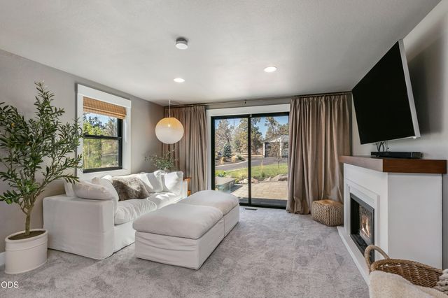 62215 Byram Court, Bend, OR 97701