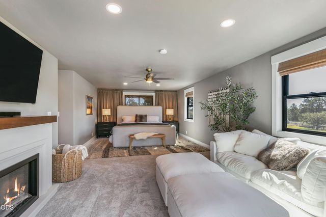 62215 Byram Court, Bend, OR 97701