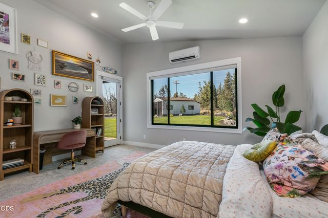 62215 Byram Court, Bend, OR 97701