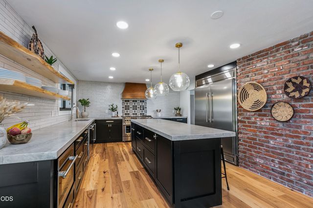 62215 Byram Court, Bend, OR 97701
