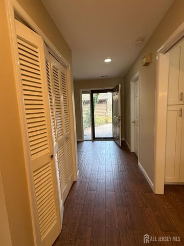 54 Holly Court, Edison, NJ 08820