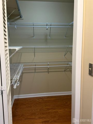 54 Holly Court, Edison, NJ 08820