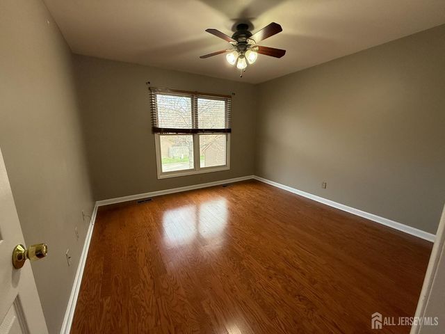 54 Holly Court, Edison, NJ 08820