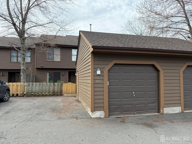 54 Holly Court, Edison, NJ 08820