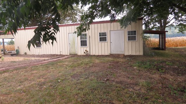 1318 Vise Loop, Decaturville, TN 38329