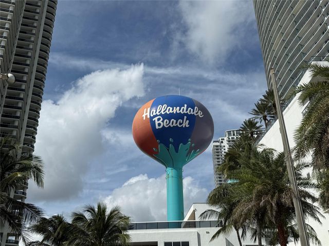 1833 S Ocean Drive 808, Hallandale Beach, FL 33009