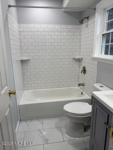 98 Beachway Avenue 9, Keansburg, NJ 07734