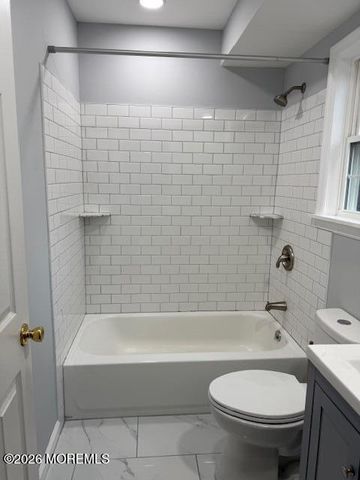 98 Beachway Avenue 9, Keansburg, NJ 07734