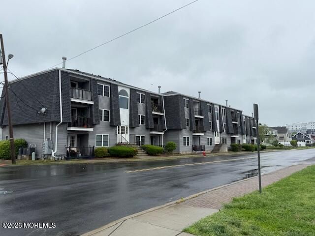 98 Beachway Avenue 9, Keansburg, NJ 07734