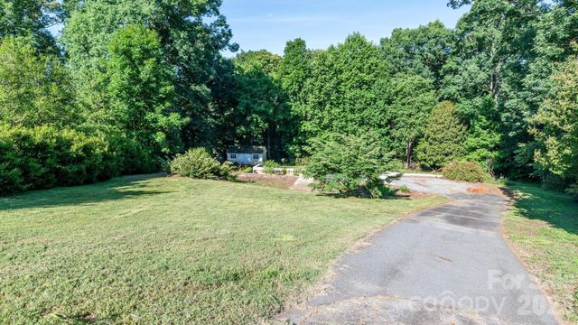 115 Gatwick Court, Statesville, NC 28677