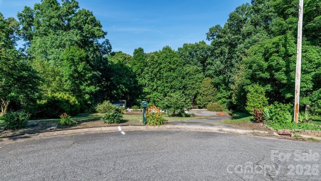 115 Gatwick Court, Statesville, NC 28677