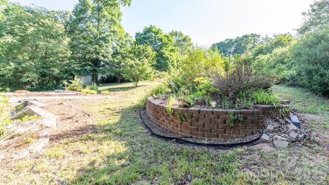 115 Gatwick Court, Statesville, NC 28677