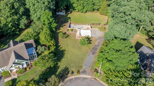 115 Gatwick Court, Statesville, NC 28677