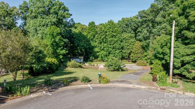115 Gatwick Court, Statesville, NC 28677