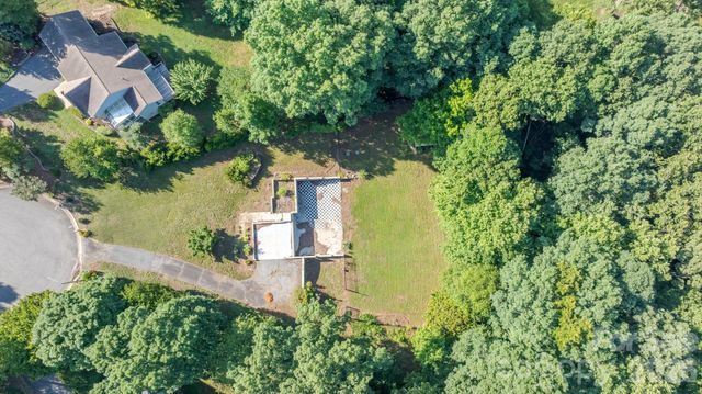 115 Gatwick Court, Statesville, NC 28677