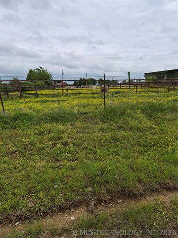 105897 S 4170, Checotah, OK 74426