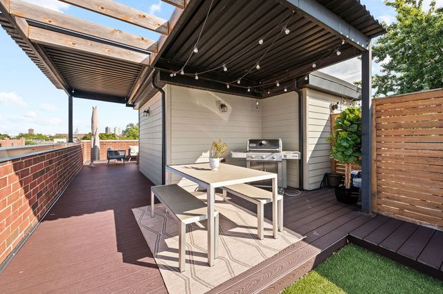 2700 N Wayne Avenue 3N, Chicago, IL 60614