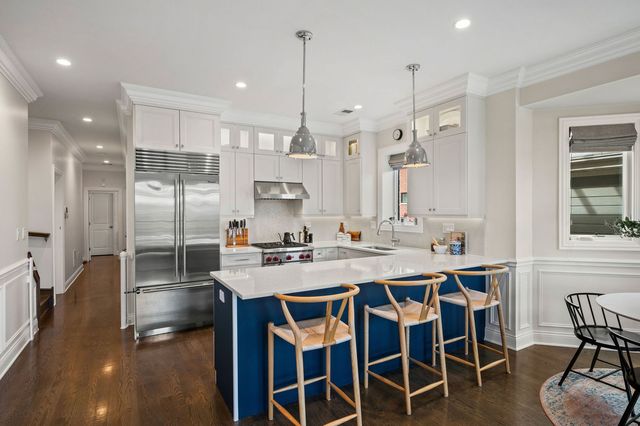 2700 N Wayne Avenue 3N, Chicago, IL 60614