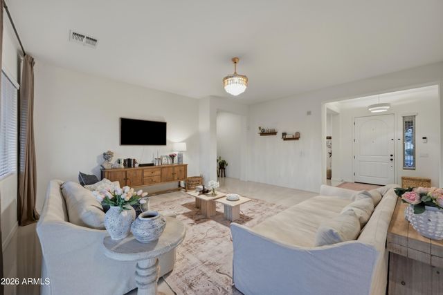 3010 E Desert Lane, Phoenix, AZ 85042