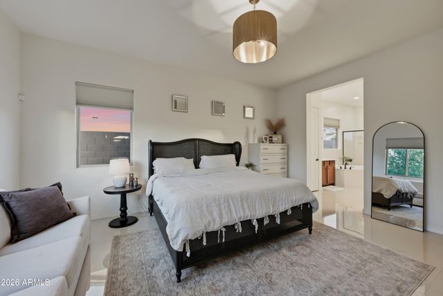 3010 E Desert Lane, Phoenix, AZ 85042