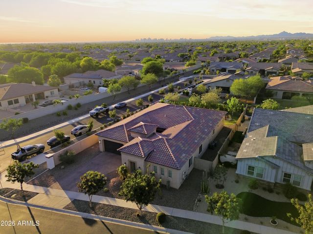 3010 E Desert Lane, Phoenix, AZ 85042