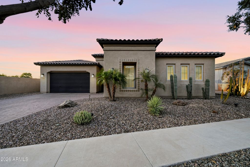 3010 E Desert Lane, Phoenix, AZ 85042