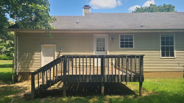 3404 Oak Lawn Dr, Clarksville, TN 37042