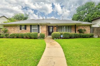 9424 Hunters Creek Drive, Dallas, TX 75243