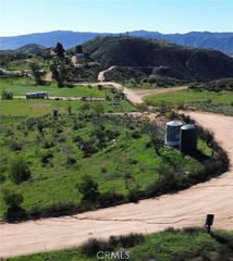 17655 SNAKE Road, Lake Elsinore, CA 92532