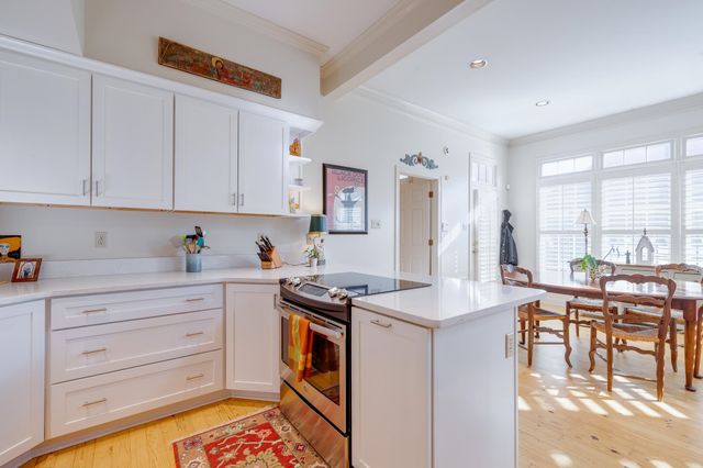 840 HARBOR CREST DR, Memphis, TN 38103