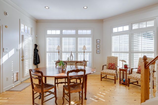 840 HARBOR CREST DR, Memphis, TN 38103