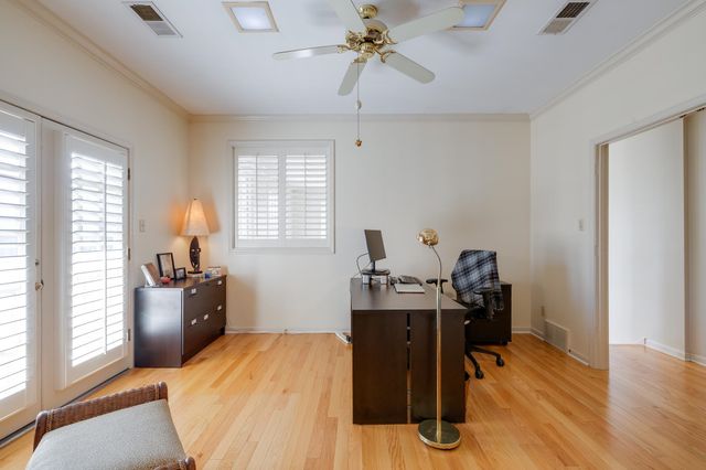 840 HARBOR CREST DR, Memphis, TN 38103