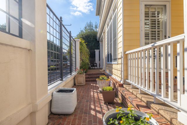 840 HARBOR CREST DR, Memphis, TN 38103