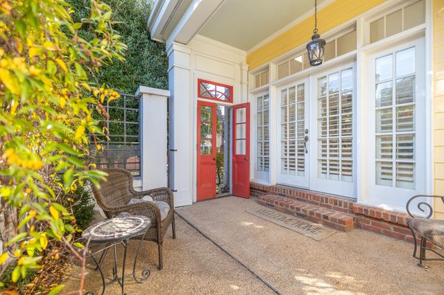 840 HARBOR CREST DR, Memphis, TN 38103