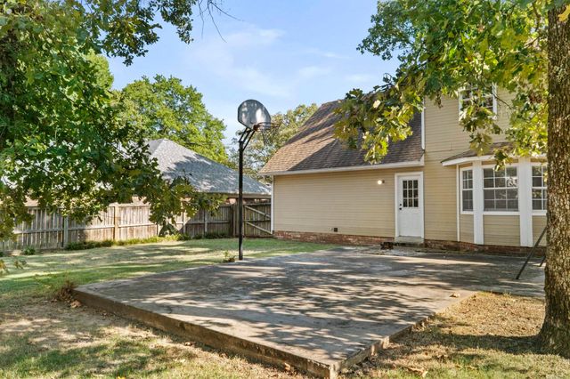 2409 Ozark Drive, North Little Rock, AR 72116