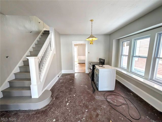 4001 Archwood Avenue, Cleveland, OH 44109