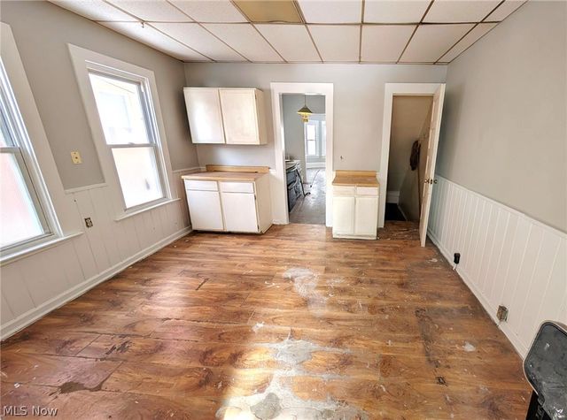 4001 Archwood Avenue, Cleveland, OH 44109