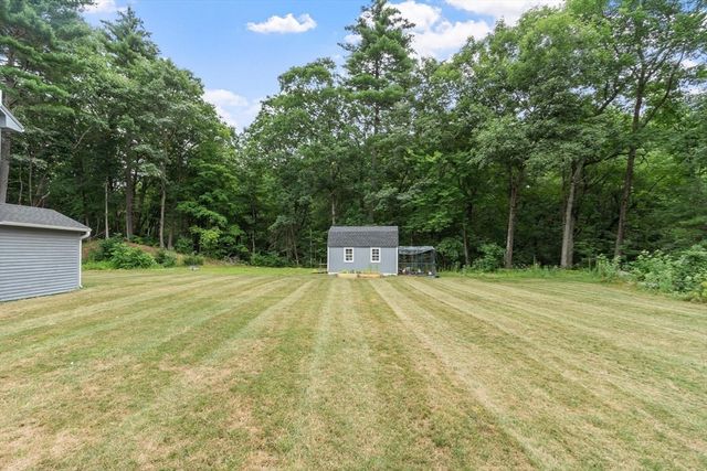 241 Reservoir Rd, Lunenburg, MA 01462
