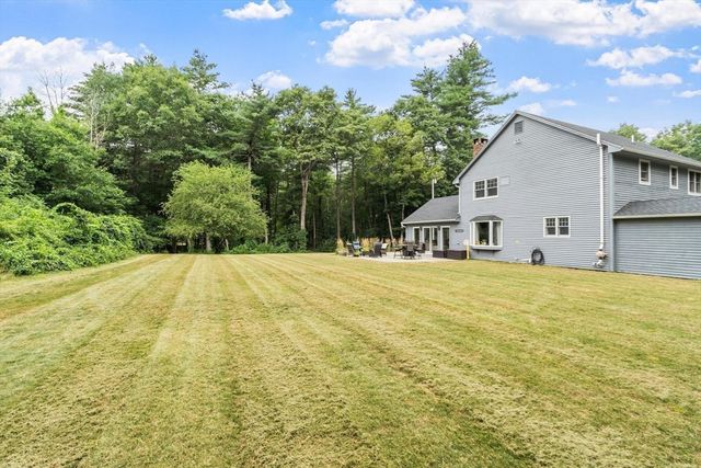 241 Reservoir Rd, Lunenburg, MA 01462