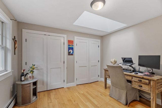 241 Reservoir Rd, Lunenburg, MA 01462